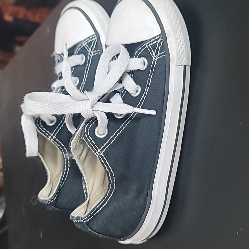 Boys Converse Shoes Size 9 Toddler Black and White